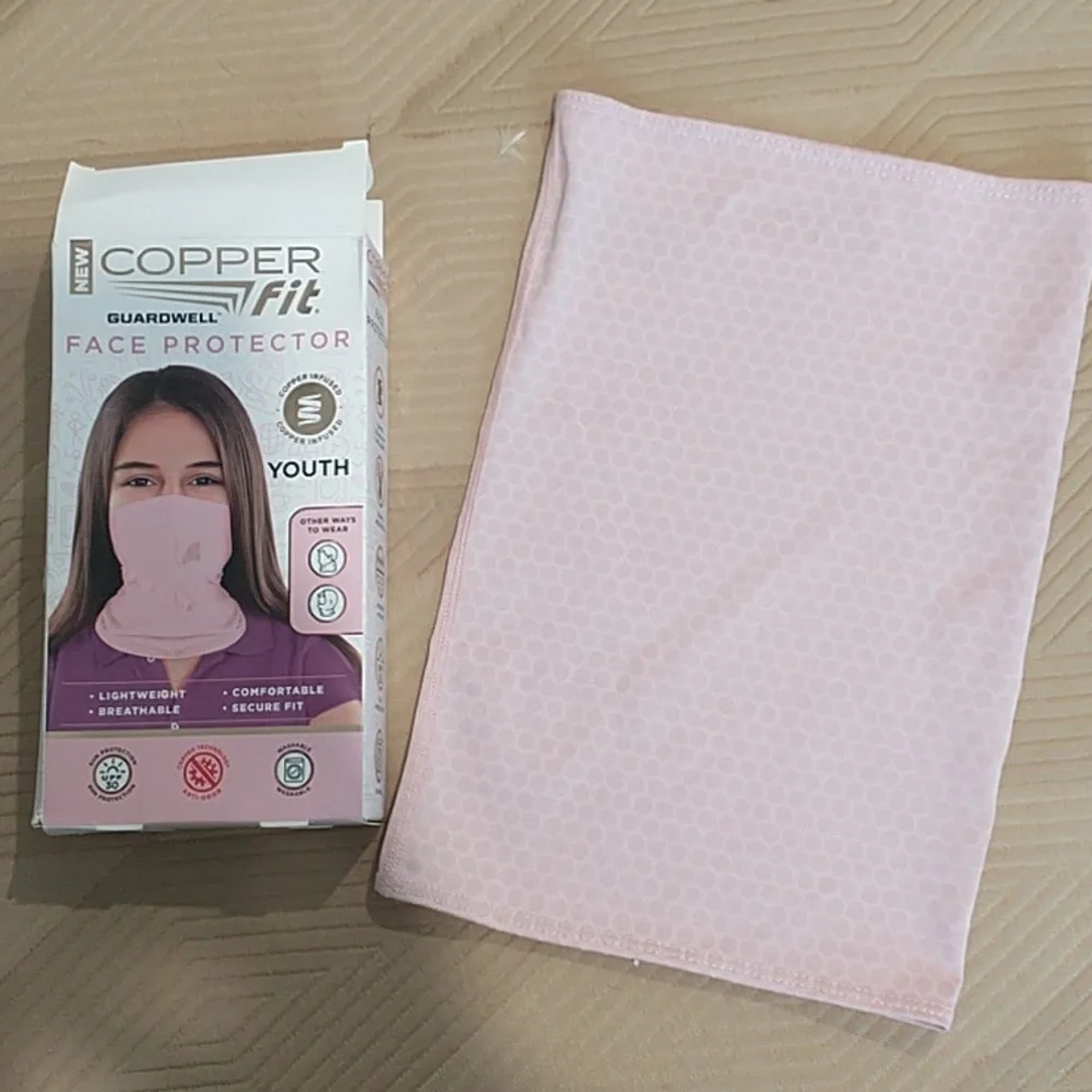 ⛵ 5/$15 Guardwell Youth Pink Face Protector